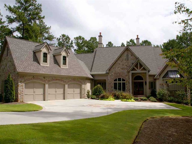 Picture of 2450 Parrott's Pointe Road